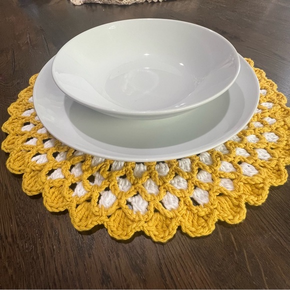 Set of 6 White/Bamboo Crochet Placemats - Picture 6 of 13